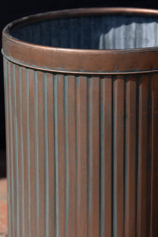 Detail image of the Set Of 3 Antique Copper Garden Tub Planters