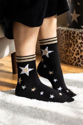 Close-up image of the Set Of 4 Leopard & Animal Print Socks