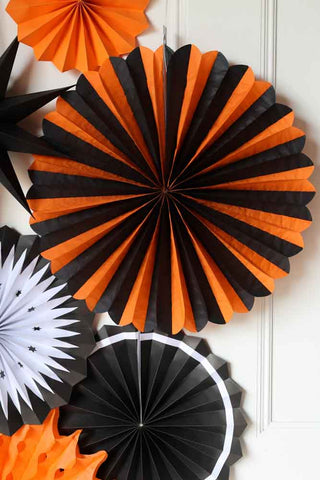 Image of the Set Of 7 Black & Orange Paper Decorations