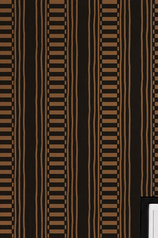 The pattern of the The Curiosity Shop Stripe Wallpaper in Noir. 
