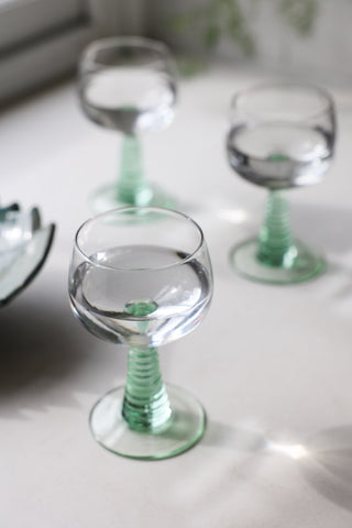 Detail image of the 70s French Style Wine Glass In Green