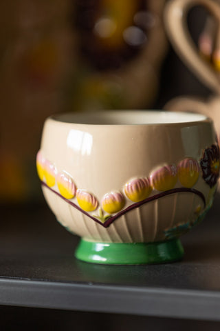 Detail image of the Vintage Flower Mug