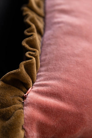 Image of the zip on the Vintage Pink Velvet Cushion With Green Ruffle