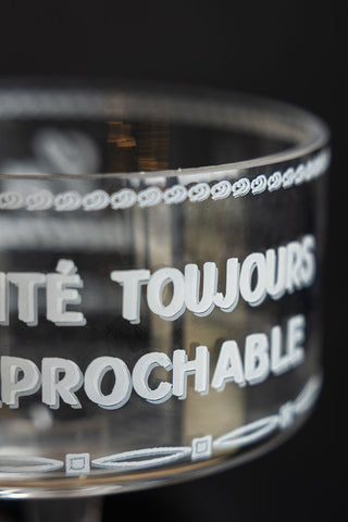 Image of the text on the Vintage-Style Stemmed Glass Storage Jar with Lid