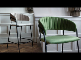 Curved Back Velvet Dining Chair In Moss Green