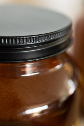 Image of the lid for the Amber Glass Storage Jar With Black Lid - Herbal High