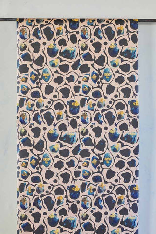 Anna Hayman Designs Giraffe Blush Wallpaper