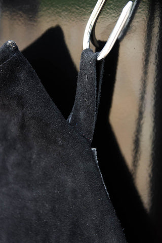 Image of the hanging loop on the BBQ Leather Glove
