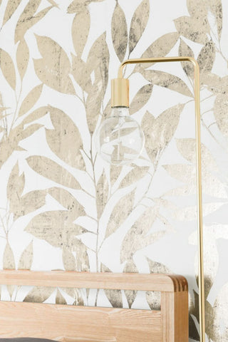 Lifestyle image of the Custhom Rye Gold Wallpaper