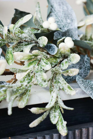 Image of the detail for the Frosted Laurel & Mistletoe Christmas Garland