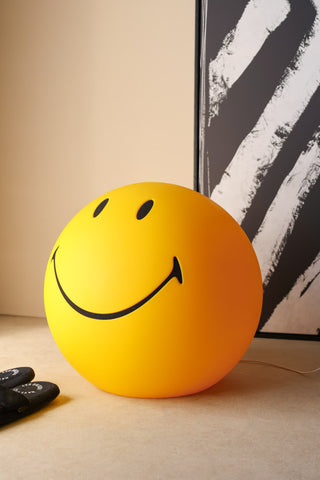 Image of the side of the Smiley Floor Lamp
