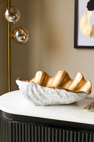 Image of the Large White & Gold Clam Shell Display Dish