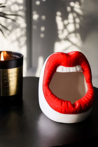Image of the Red Lips Ashtray