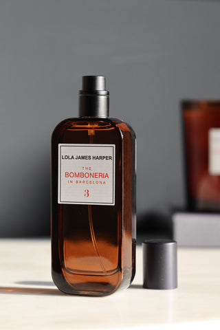 Image of the Lola James Harper Bomboneria Room Spray with the lid off