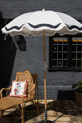 Image of the Luxe Charcoal Wave Beach Parasol