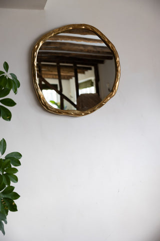 Image of the size of the Organic Round Gold Wall Mirror