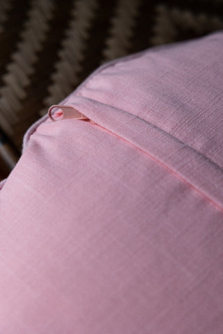 Image of the back of the Pink & Red Round Checkered Cushion