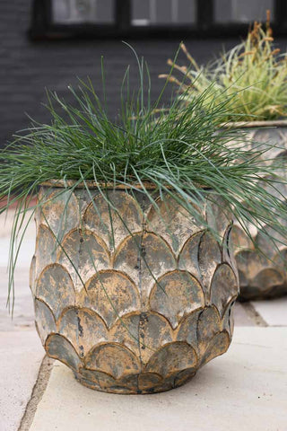 Image of the smaller pot from the Set Of 2 Petal Effect Planters
