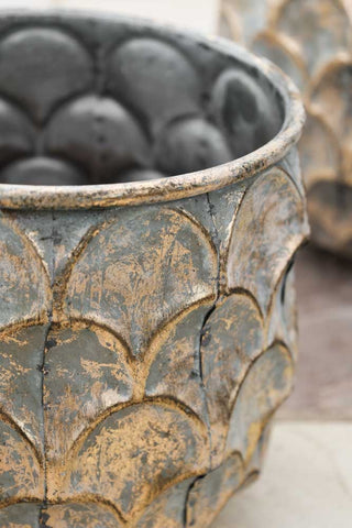 Image of one of the plant pots from the Set Of 2 Petal Effect Planters empty