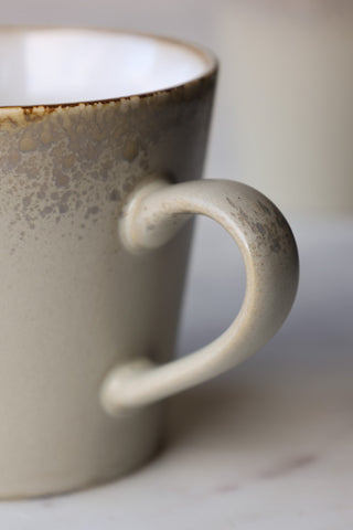 Image of the handle on the 70s Ceramic Bark Cappuccino Mug
