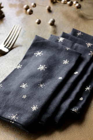 Image of the Set Of 4 Dark Grey Napkins With Gold Stars