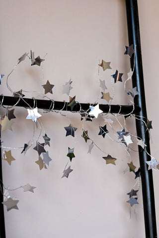 Image of the Silver Foil Star Christmas Garland