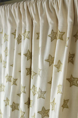 Detail image of the Set of 2 Cream Curtains with Gold Embroidered Stars